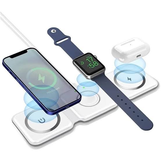 3-in-1 Fast Wireless Charging Station